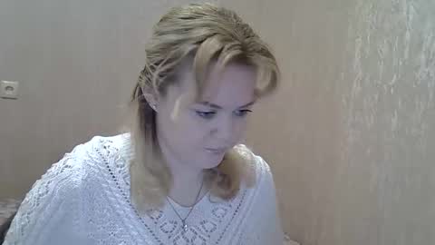karennelsonx online show from February 3, 2025, 1:51 pm