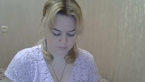 karennelsonx online show from February 7, 2025, 3:19 pm