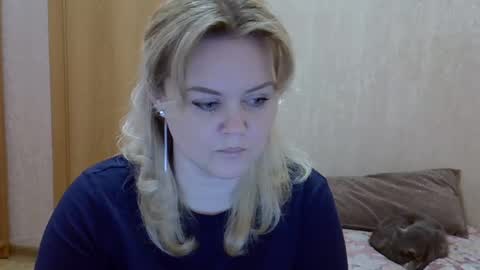 karennelsonx online show from March 9, 2025, 7:15 pm