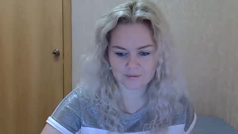 karennelsonx online show from January 12, 2026, 12:54 pm