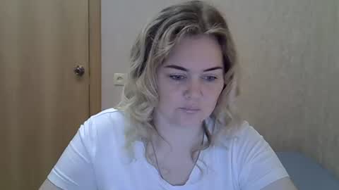 Snapshot of karennelsonx chatting on June 20, 2026, 1:03 pm karennelsonx online show from June 20, 2026, 1:03 pm
