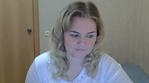 Snapshot of karennelsonx chatting on June 27, 2026, 1:50 pm karennelsonx online show from June 27, 2026, 1:50 pm