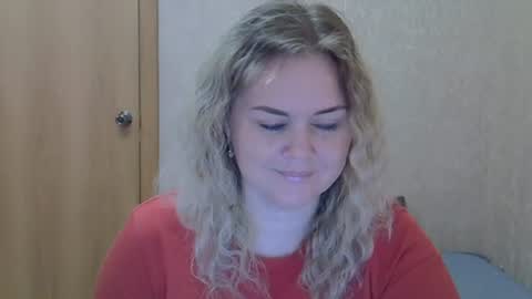 Snapshot of karennelsonx chatting on July 6, 2026, 1:41 pm karennelsonx online show from July 6, 2026, 1:41 pm