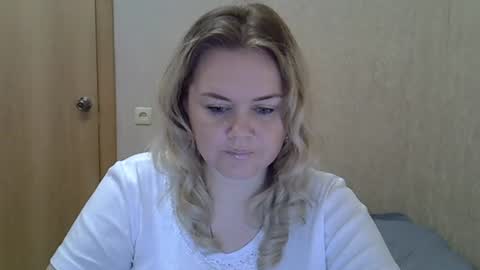 Snapshot of karennelsonx chatting on July 12, 2026, 12:18 pm karennelsonx online show from July 12, 2026, 12:18 pm