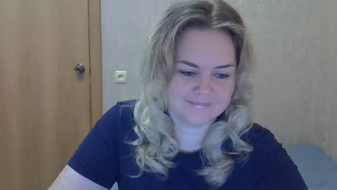 Snapshot of karennelsonx chatting on July 18, 2026, 11:47 am karennelsonx online show from July 18, 2026, 11:47 am