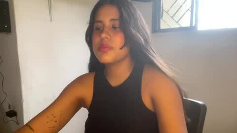 Snapshot of kariina_candy chatting on May 28, 2026, 8:39 pm kariina candy and fox online show from May 28, 2026, 8:39 pm