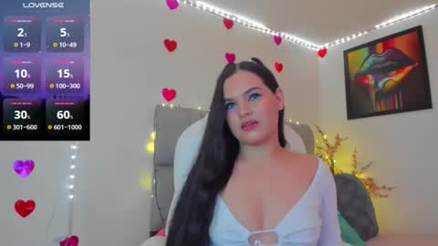 Karin    online show from November 27, 2025, 2:35 am