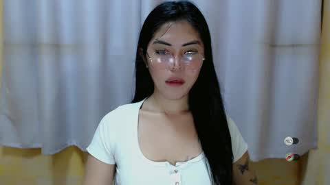 Snapshot of karina_fuckdoll chatting on December 21, 2024, 3:31 pm I AM BELLE online show from December 21, 2024, 3:31 pm