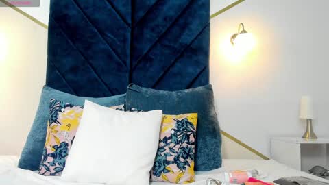 Karina online show from December 10, 2024, 4:13 am