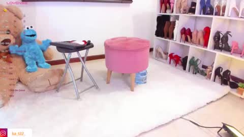 Karina  online show from October 8, 2025, 12:19 am