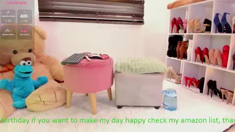 Karina  online show from October 26, 2025, 5:19 pm