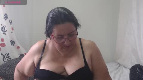 Snapshot of karina_turbay chatting on October 5, 2025, 8:29 pm Karina online show from October 5, 2025, 8:29 pm