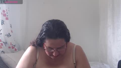 Snapshot of karina_turbay chatting on October 8, 2025, 3:53 pm Karina online show from October 8, 2025, 3:53 pm