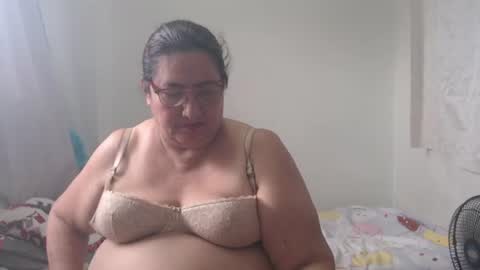 Snapshot of karina_turbay chatting on July 14, 2026, 3:40 pm Karina online show from July 14, 2026, 3:40 pm
