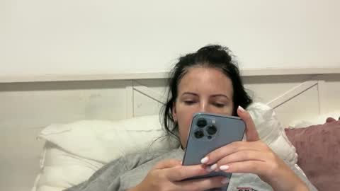 Snapshot of karinablair chatting on December 14, 2024, 3:04 pm Karina online show from December 14, 2024, 3:04 pm