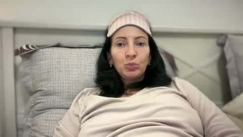 Snapshot of karinablair chatting on February 15, 2025, 4:47 am Karina online show from February 15, 2025, 4:47 am