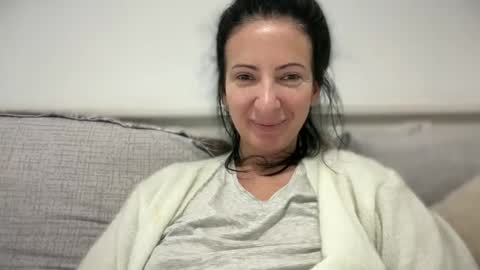 Snapshot of karinablair chatting on February 18, 2025, 9:09 pm Karina online show from February 18, 2025, 9:09 pm