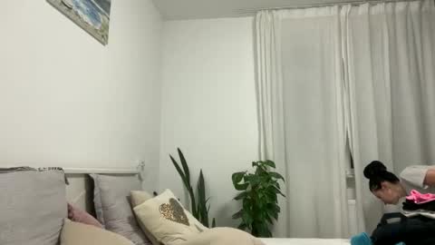 Snapshot of karinablair chatting on February 19, 2025, 6:32 pm Karina online show from February 19, 2025, 6:32 pm