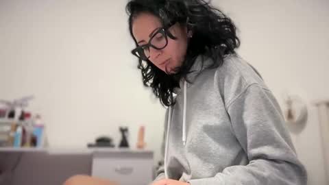 Snapshot of karinablair chatting on February 25, 2025, 4:46 am Karina online show from February 25, 2025, 4:46 am