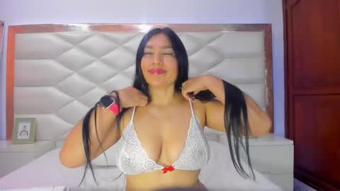 Karina Gomez online show from September 24, 2025, 1:47 pm