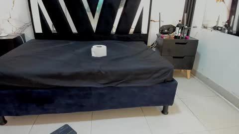 Snapshot of karinasimonz chatting on September 27, 2025, 7:19 pm KarinaSimonz online show from September 27, 2025, 7:19 pm