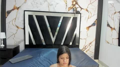 Snapshot of karinasimonz chatting on October 22, 2025, 7:46 pm KarinaSimonz online show from October 22, 2025, 7:46 pm