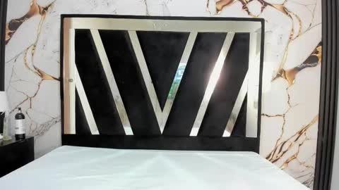 Snapshot of karinasimonz chatting on November 18, 2025, 8:35 pm KarinaSimonz online show from November 18, 2025, 8:35 pm