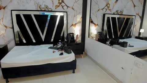 Snapshot of karinasimonz chatting on December 4, 2025, 2:04 pm KarinaSimonz online show from December 4, 2025, 2:04 pm