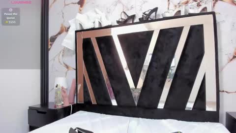 Snapshot of karinasimonz chatting on February 25, 2026, 8:40 pm KarinaSimonz online show from February 25, 2026, 8:40 pm