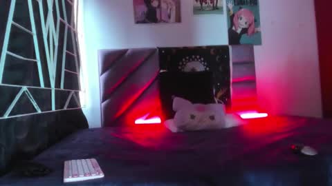 KARINNA  RAVEN online show from November 25, 2025, 9:48 pm