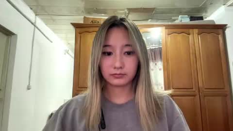 Snapshot of karissagius chatting on June 27, 2026, 9:03 am karissagius online show from June 27, 2026, 9:03 am
