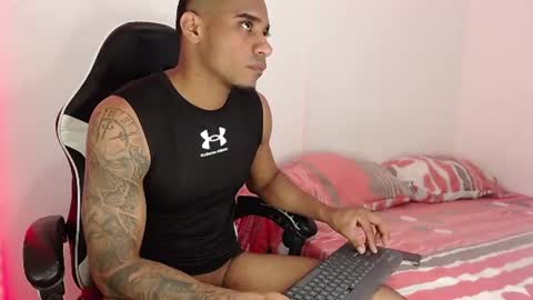 Snapshot of karl_jensennxx chatting on July 21, 2026, 1:30 am karl_jensennxx online show from July 21, 2026, 1:30 am