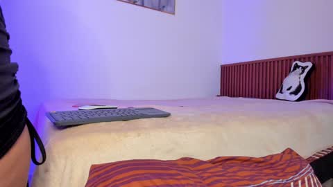 Snapshot of karla_and_mau chatting on January 6, 2025, 4:58 am Karla  Mau online show from January 6, 2025, 4:58 am