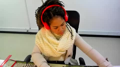 karla_cg online show from March 7, 2025, 11:27 pm