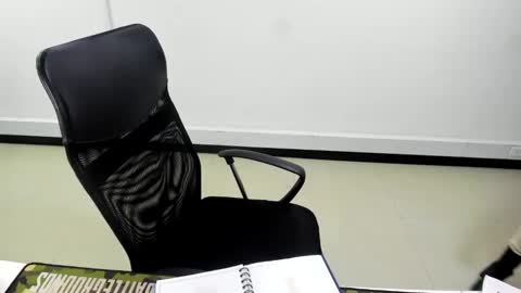 karla_cg online show from March 12, 2025, 10:39 pm