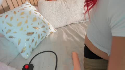 Snapshot of karla_gonzaless chatting on April 19, 2026, 10:58 am Karla Gonzaless online show from April 19, 2026, 10:58 am