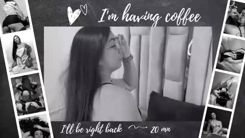 Snapshot of karla_hernandez chatting on October 22, 2025, 11:10 am Karla online show from October 22, 2025, 11:10 am