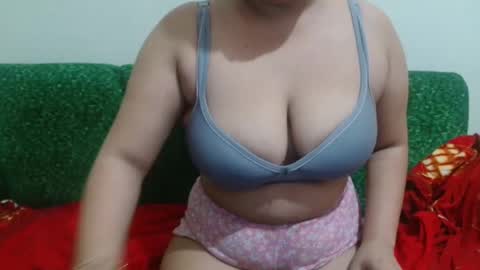 karla_me22 online show from April 7, 2026, 9:54 am