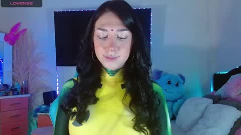 Snapshot of karla_zambrano chatting on December 19, 2024, 10:10 pm karla online show from December 19, 2024, 10:10 pm