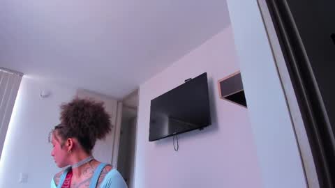 Karlye online show from May 31, 2026, 6:09 pm