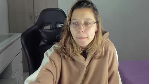 Karo online show from December 22, 2025, 7:05 am