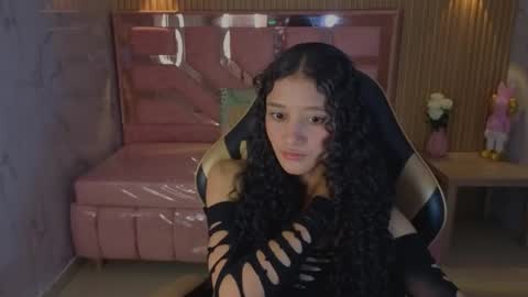 Snapshot of karol1_s chatting on May 26, 2026, 3:02 am karol1_s online show from May 26, 2026, 3:02 am