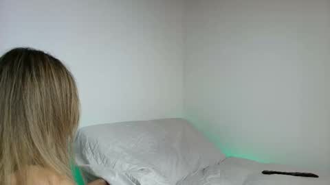 karol_goode online show from November 14, 2025, 9:02 pm