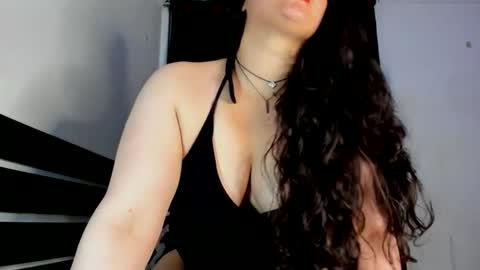 Snapshot of karol_hot_sex chatting on January 14, 2025, 10:48 am Karol online show from January 14, 2025, 10:48 am