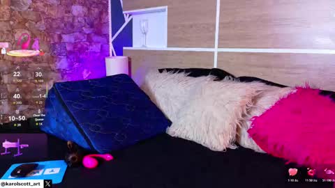 KAROL SCOTT online show from November 15, 2025, 10:04 pm