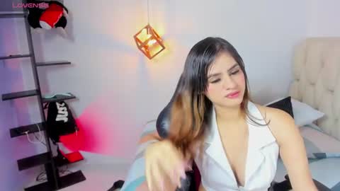 Snapshot of karolagrey chatting on June 12, 2026, 12:48 pm karolagrey online show from June 12, 2026, 12:48 pm