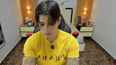 Karol and Luna online show from November 14, 2025, 7:45 pm