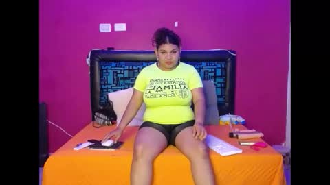 Snapshot of karolhot916 chatting on October 21, 2025, 11:38 pm karol online show from October 21, 2025, 11:38 pm
