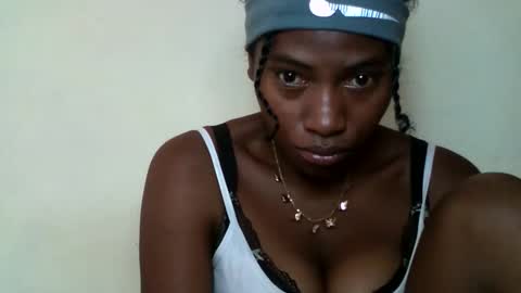 karoliee online show from April 24, 2026, 6:38 am