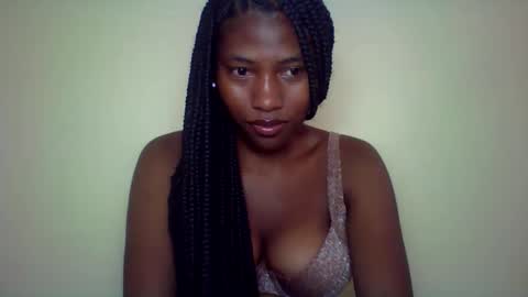 karoliee online show from May 5, 2026, 11:40 am